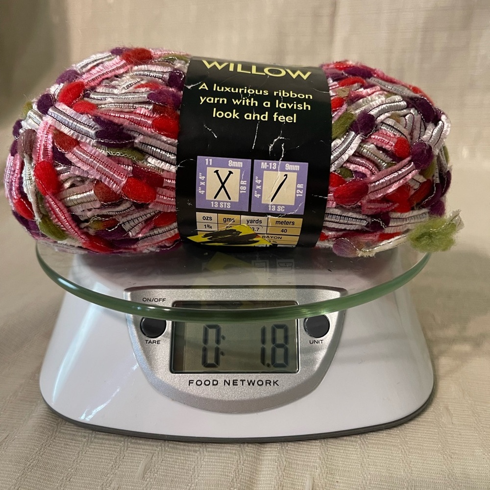 2 Skeins Discontinued Sensations Willow Bulky Wt Yarn Color Berry Willow - Picture 4 of 5